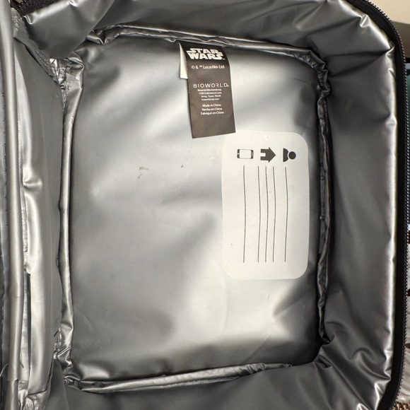 Bioworld Star Wars Silver Lunchbox - Picture 3 of 3